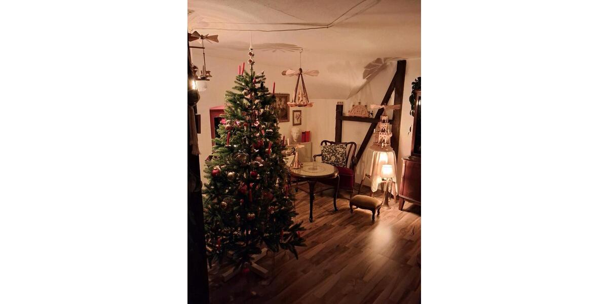 Dachgeschoßwohnung Annaberg-Buchholz Buchholz - 2.5 Zimmer, 65 m&sup2;, 320&euro; | Angebot:26195905