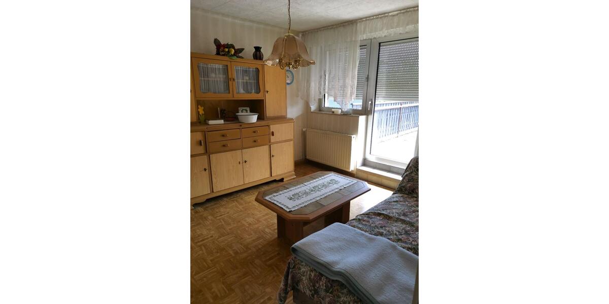 Reihenhaus Schwalbach - 7 Zimmer, 180 m&sup2;, 265.000&euro; | Angebot:27288305