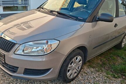 Skoda Fabia 101.332 km 4.900 &euro; Ehingen 89585