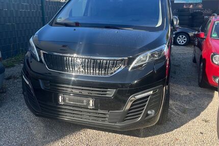 Peugeot Traveller 152.000 km 21.800 &euro; Bochum 44795