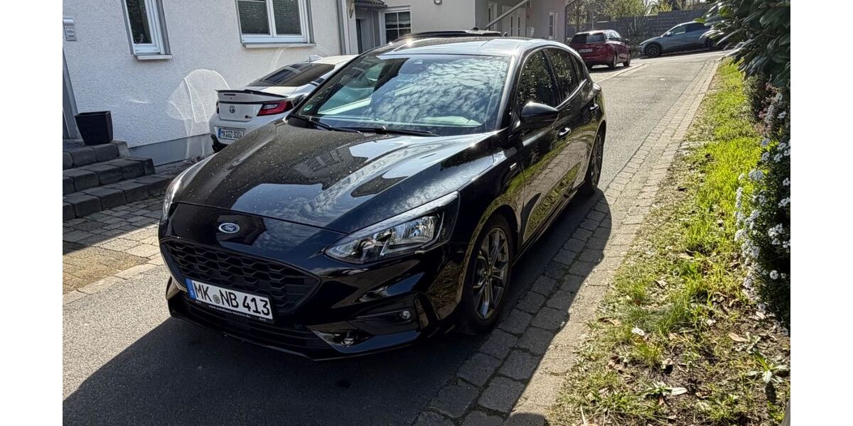 Ford Focus 69.400 km 14.900 &euro; Iserlohn 58644