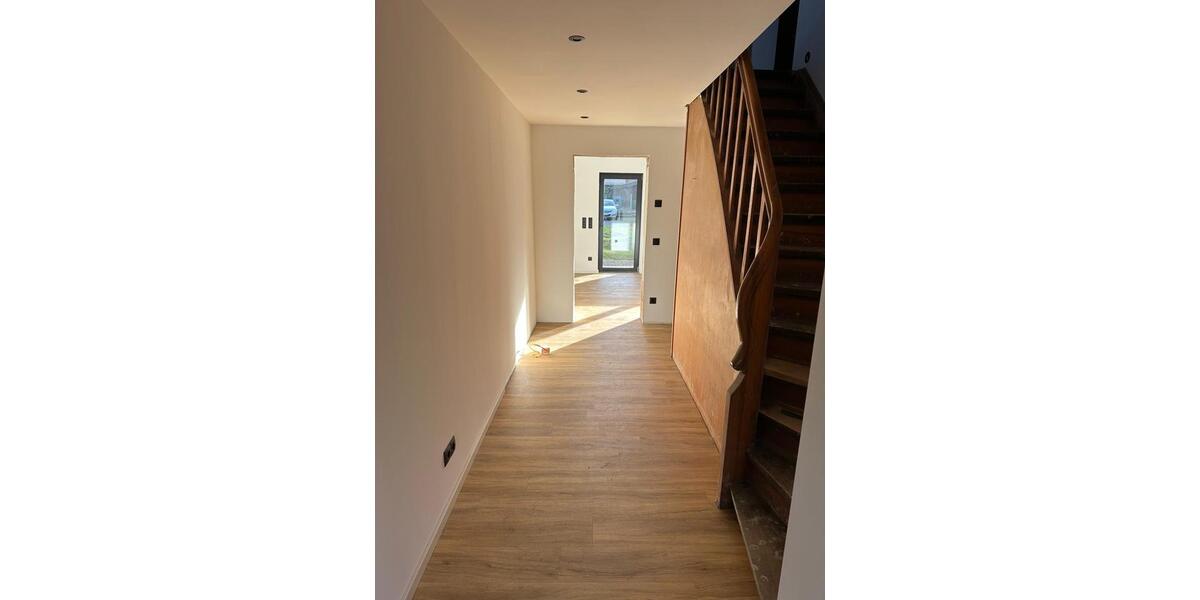 Einfamilienhaus Hünxe - 6 Zimmer, 171 m&sup2;, 650.000&euro; | Angebot:24422018