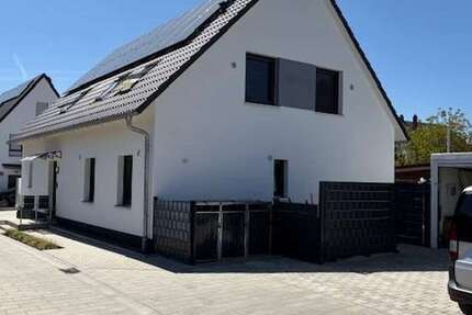 Haus zum Kaufen in Schnaittach 799.000 € 173 m² 7.5 zimmer