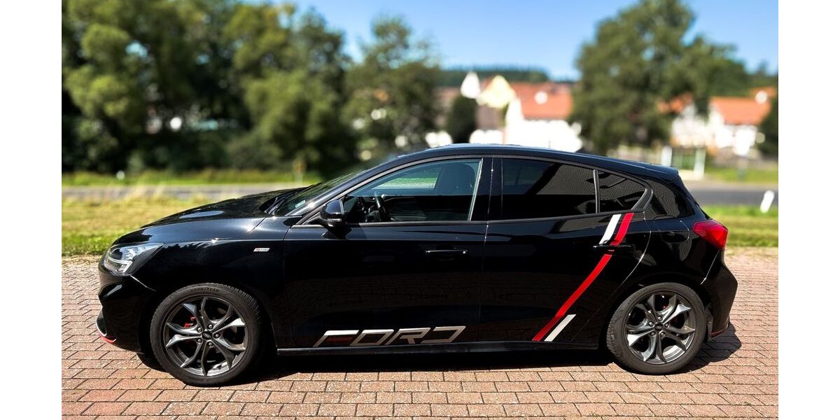 Ford Focus 106.000 km 11.800 &euro; Grebenhain 36355