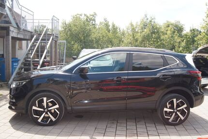 Nissan Qashqai 94.500 km 18.600 € Bad Rappenau 74906