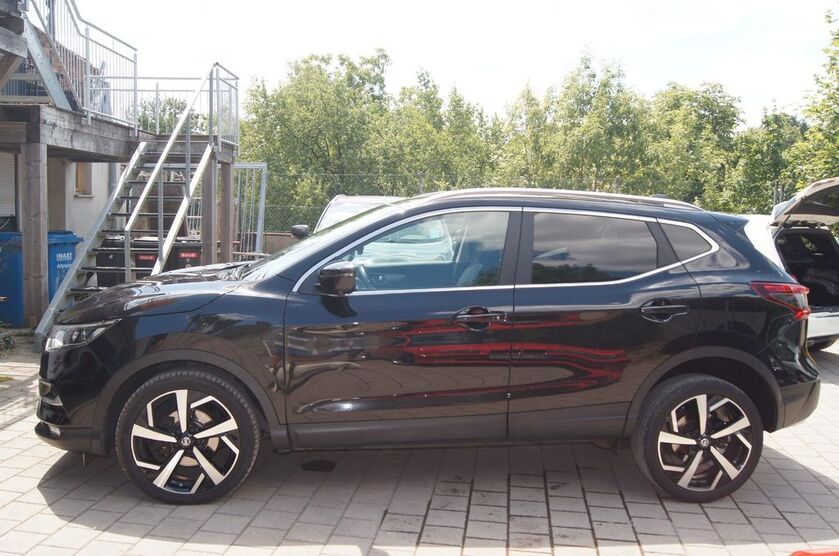 Nissan Qashqai 94.500 km 18.600 € Bad Rappenau 74906