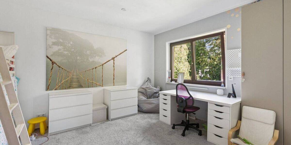 Einfamilienhaus Eichwalde - 8 Zimmer, 265 m&sup2;, 1.090.000&euro; | Angebot:25750624