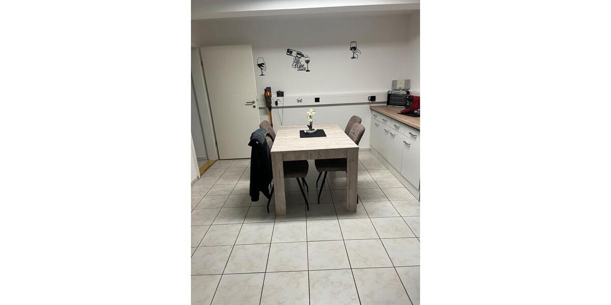 Einfamilienhaus Salzgitter Ortschaft Südost - 1 Zimmer, 145 m&sup2;, 2.200&euro; | Angebot:24653462