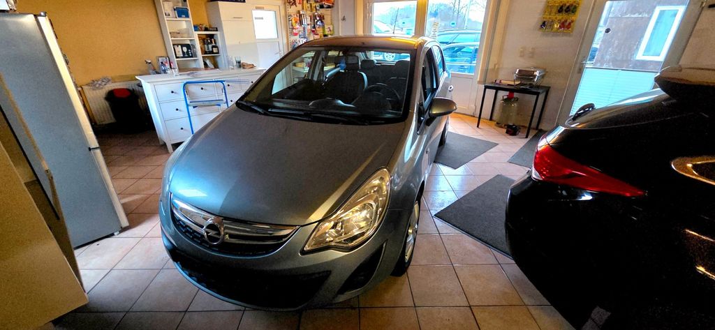 Opel Corsa 172.000 km 4.500 &euro; Metelsdorf 23972