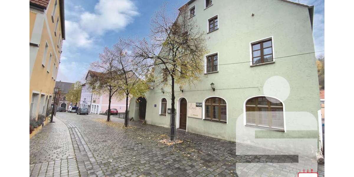 Einfamilienhaus Burglengenfeld - 10 Zimmer, 325 m&sup2;, 525.000&euro; | Angebot:25202290