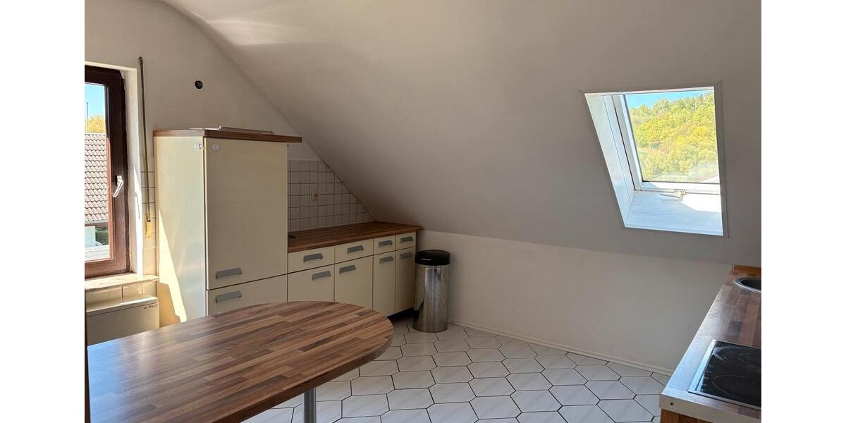 Dachgeschoßwohnung Dransfeld - 4 Zimmer, 87 m&sup2;, 750&euro; | Angebot:26398862