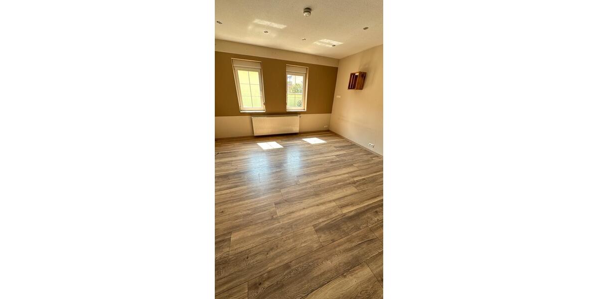 Bauernhaus, Landhaus Bad Langensalza - 10 Zimmer, 400 m&sup2;, 475.000&euro; | Angebot:26325694