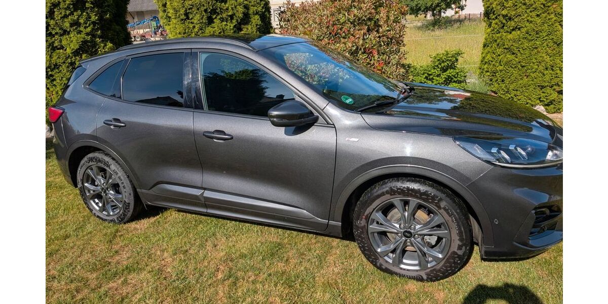Ford Kuga 26.998 km 20.900 &euro; Hohentengen 88367