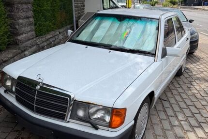 Mercedes-Benz 190 327.017 km 4.900 &euro; Kerpen-Horrem 50169