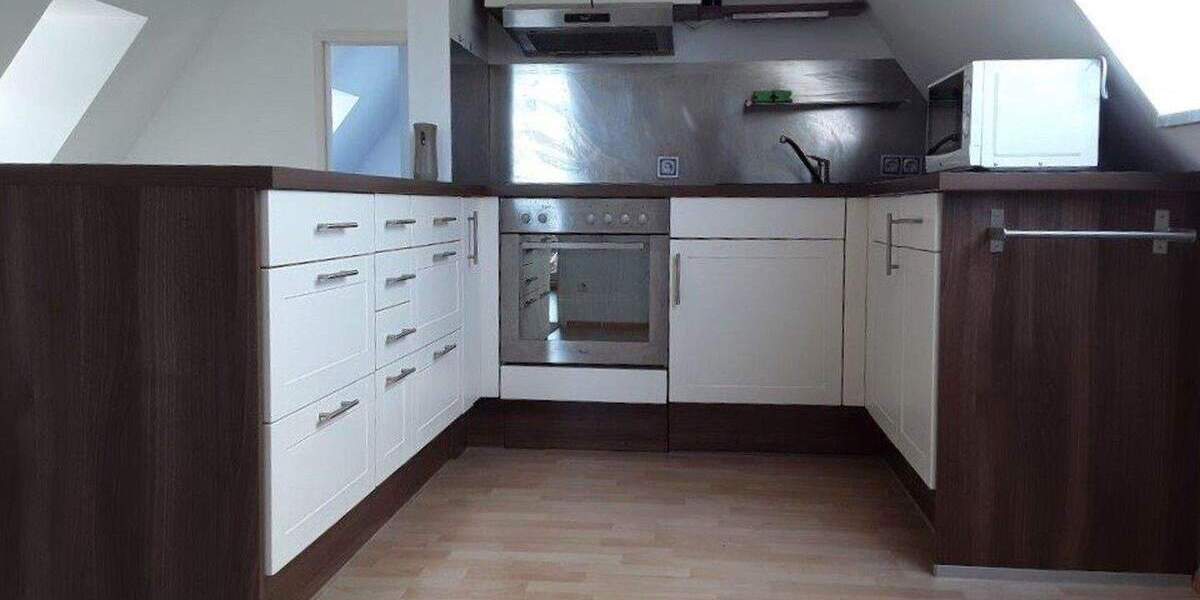 2-Zimmer Dachgeschoss Appartement mit Balkon und Wohndiele 2 zimmer