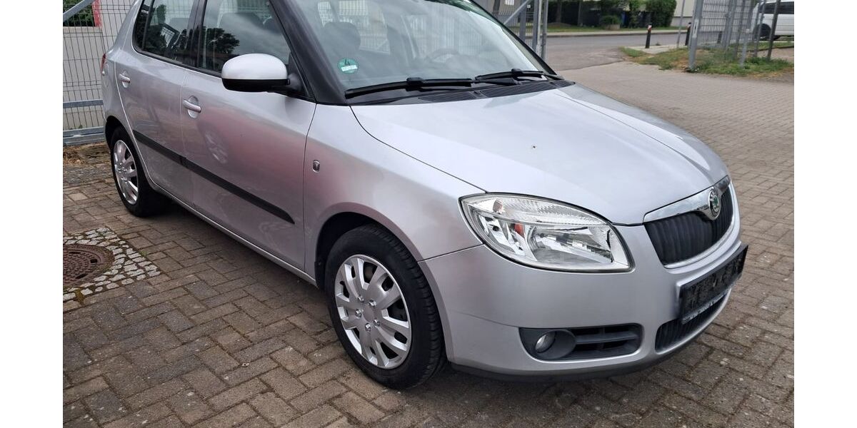 Skoda Fabia 67.000 km 3.999 &euro; Vierlinden OT Diedersdorf 15306