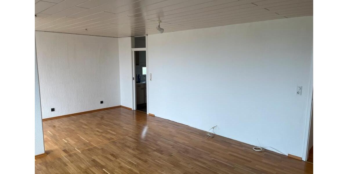 Hochparterre Tübingen - 3 Zimmer, 98 m&sup2;, 1.380&euro; | Angebot:25831255