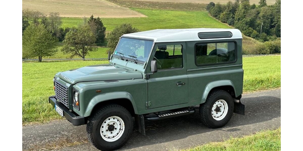 Land Rover Defender 98.836 km 42.700 &euro; Weilrod 61276