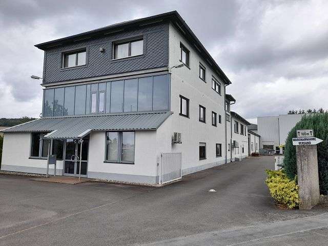 Halle in Grävenwiesbach - Hundstadt 3.600.000 € 3639 m² zimmer