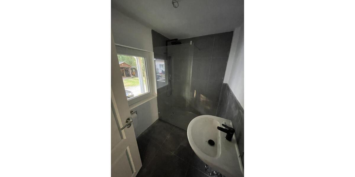 ***Modernisiertes Einfamilienhaus in Walsrode – energieeffizient, ruhig und zentral gelegen*** 2 zimmer