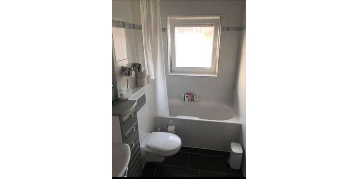 Etagenwohnung Hemsbach - 2 Zimmer, 65 m&sup2;, 700&euro; | Angebot:25350423