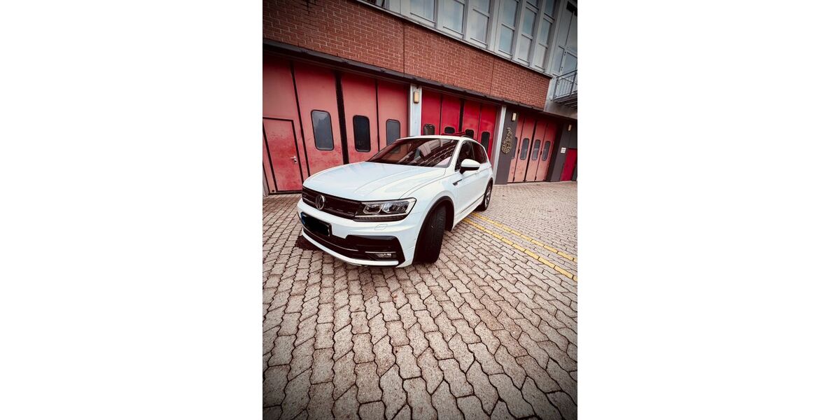 VW Tiguan 126.101 km 21.600 € Kirchseeon 85614