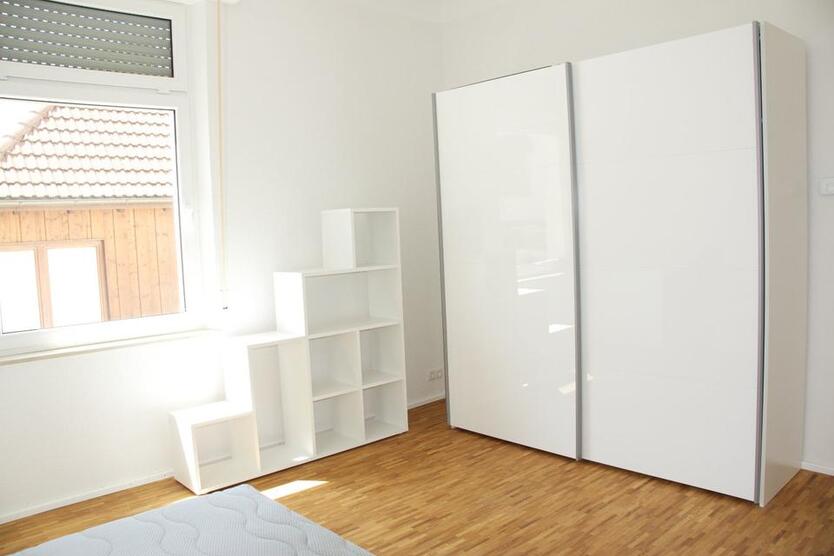Möbiliertes Zimmer in einer 5er WG