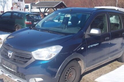 Dacia Lodgy 147.154 km 4.590 &euro; Waldheim 04736