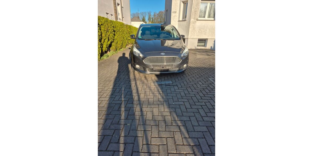 Ford S-Max 242.000 km 7.300 &euro; Dortmund 44339