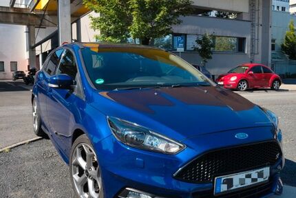 Ford Focus 135.000 km 14.000 &euro; Poppenhausen 36163