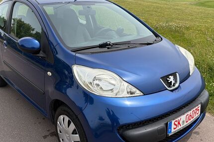 Peugeot 107 80.000 km 2.999 &euro; HALLE 06116