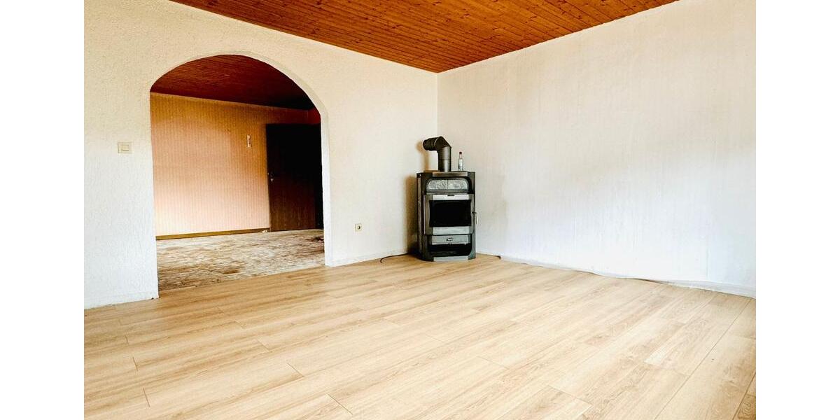 Einfamilienhaus Schmelz - 6 Zimmer, 150 m&sup2;, 89.000&euro; | Angebot:27117405