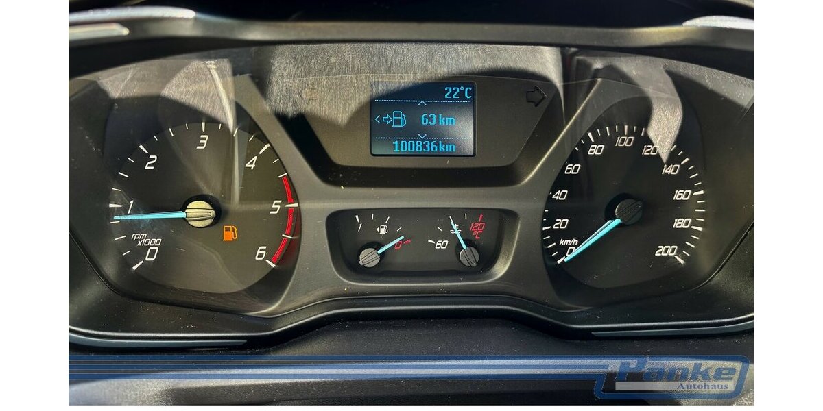 Ford Tourneo Custom 300 L1 Titanium*8Sitz*AHK*SHZ*NAV 100.000 km 19.990 &euro; Berlin 13187