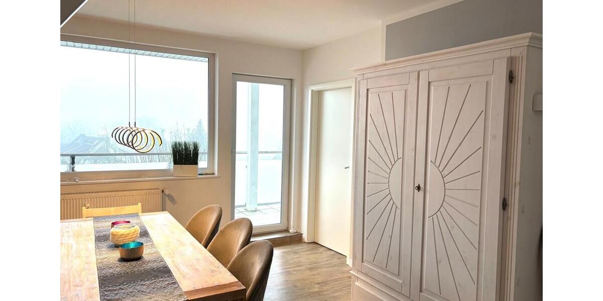 Dachgeschoßwohnung Lübeck Kücknitz - 3 Zimmer, 71 m&sup2;, 1.770&euro; | Angebot:25498579