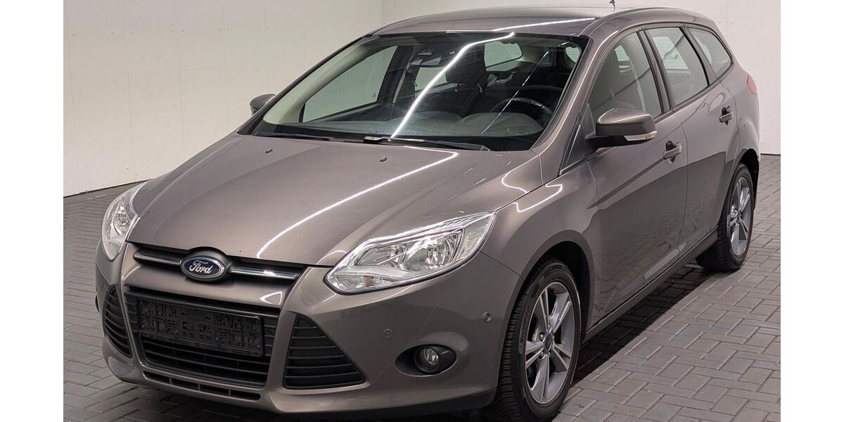 Ford Focus 77.600 km 3.480 &euro; Langenweddingen 39171
