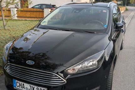 Ford Focus 98.300 km 10.300 € Roding 93426