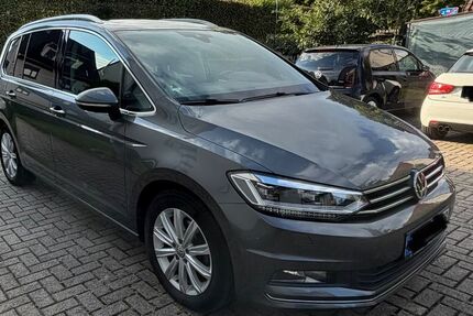 VW Touran 156.000 km 14.900 &euro; Kassel 34134