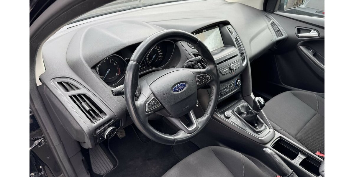 Ford Focus Klima Navi Zahnr.+Wa.-PumpeNeu SR+WR 1.Hd. 115.000 km 6.900 &euro; Erftstadt 50374