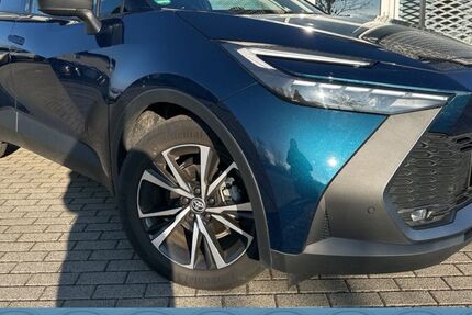 Toyota C-HR 7.924 km 27.970 &euro; Delitzsch 04509
