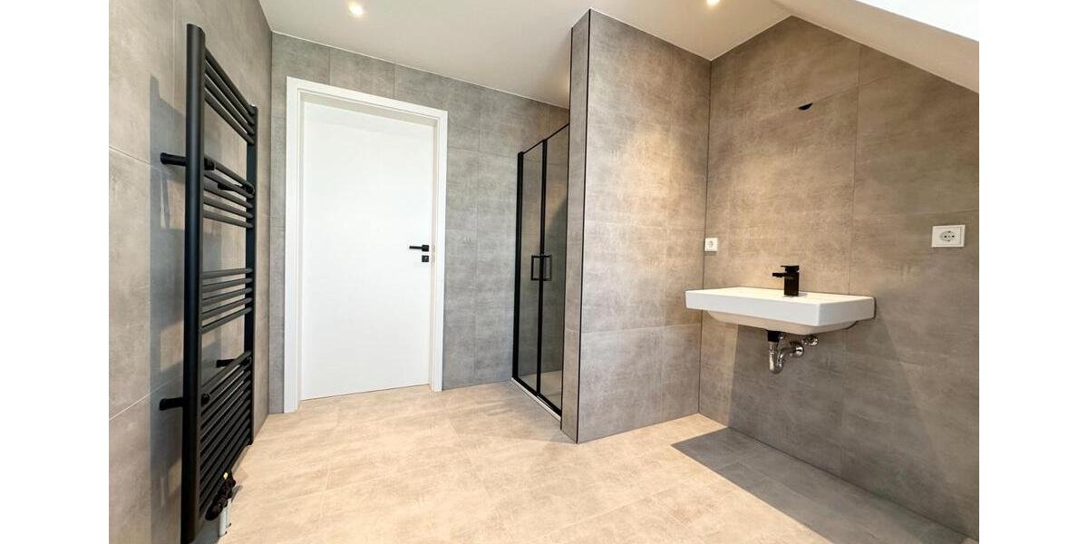 Etagenwohnung Siegen - 2 Zimmer, 34 m&sup2;, 135.000&euro; | Angebot:26425132