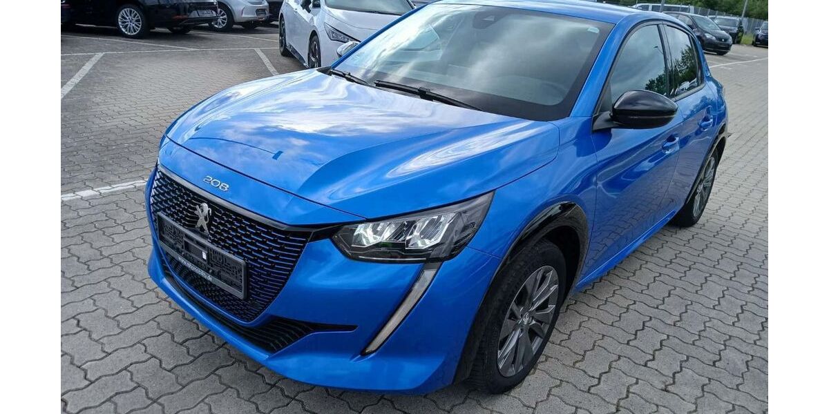 Peugeot 208 27.200 km 18.990 &euro; Bad Segeberg 23795