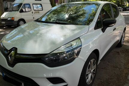 Renault Clio 39.900 km 8.500 &euro; HAMBURG 22415