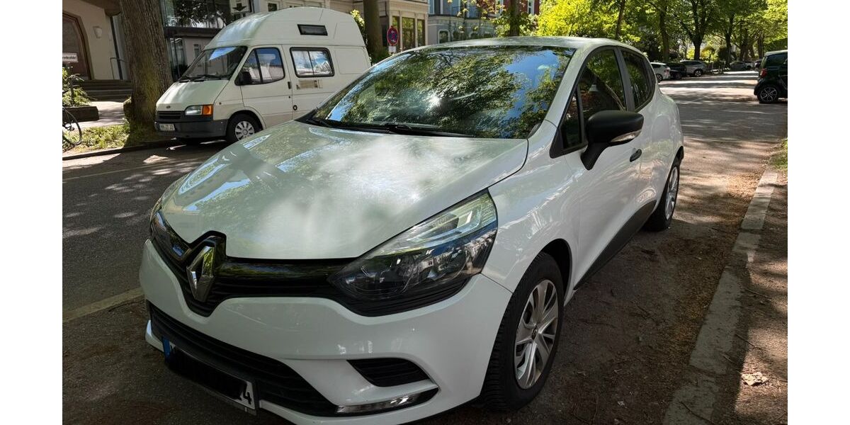 Renault Clio 39.900 km 8.500 &euro; HAMBURG 22415
