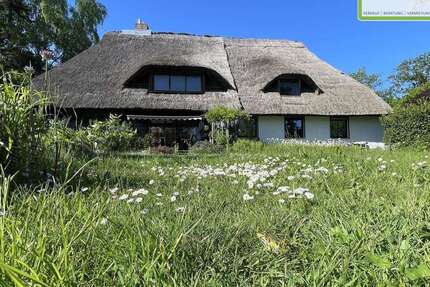 Haus zum Kaufen in Elmenhorst-Lichtenhagen 899.000 € 131.29 m² 6 zimmer