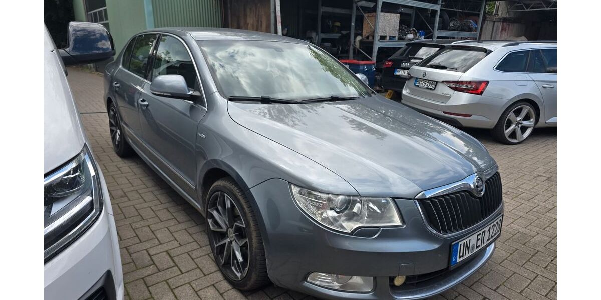 Skoda Superb 210.000 km 6.000 &euro; Hamburg 22113