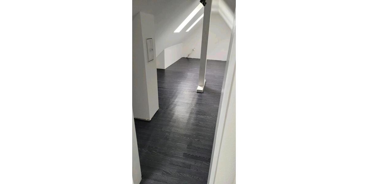 Dachgeschoßwohnung Uplengen - 5 Zimmer, 100 m&sup2;, 900&euro; | Angebot:26340636