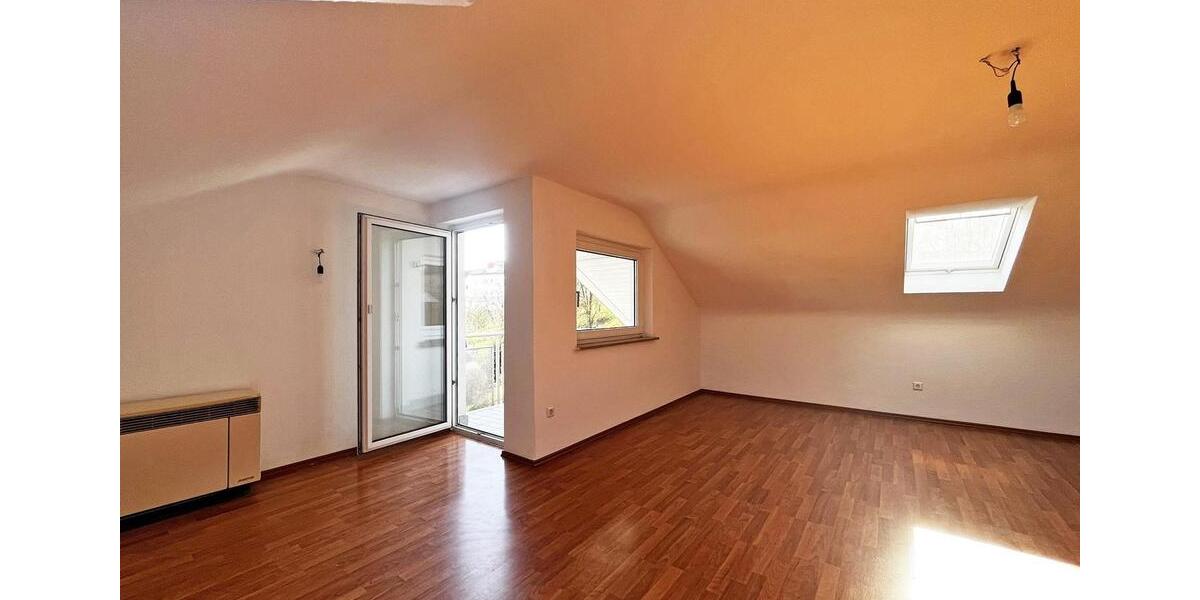Dachgeschoßwohnung Ostfildern - 1.5 Zimmer, 37 m&sup2;, 645&euro; | Angebot:26675984