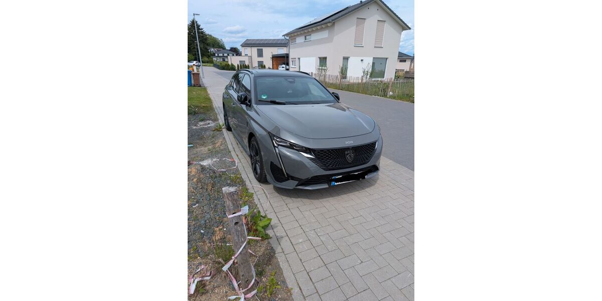 Peugeot 308 41.000 km 21.500 &euro; Merenberg 35799