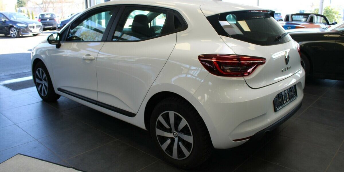 Renault Clio SCe65 EQUILIBRE 22.807 km 12.480 &euro; Euskirchen 53881