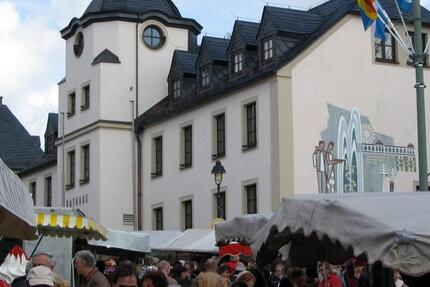 LADENGESCHÄFT oder Büro beides bin ich schon gwesen :-) zimmer